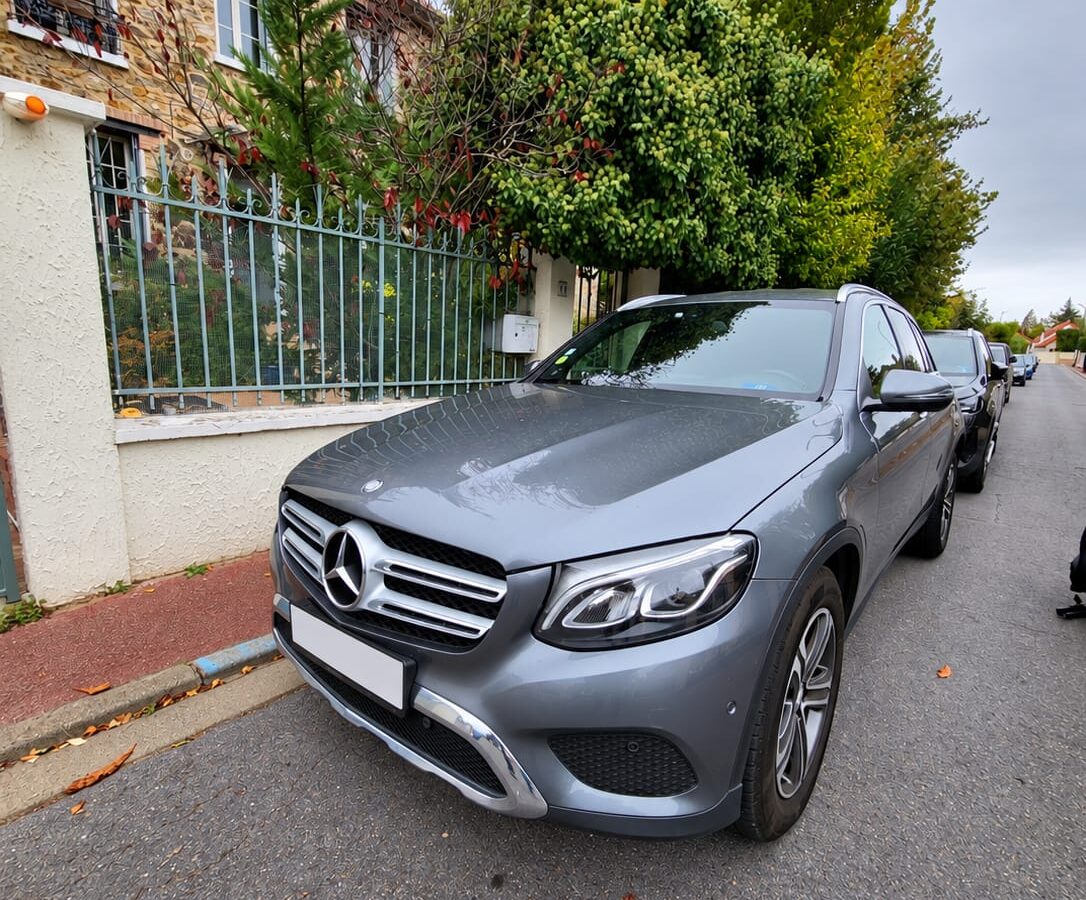 Mercedes GLC — sellerie par Sellerie Couto, Franconville